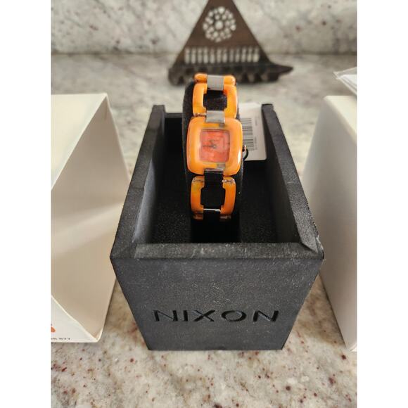 Nixon The Sisi Oui Watch Sisi Marmalade. New in box with paperwork - Picture 1 of 15